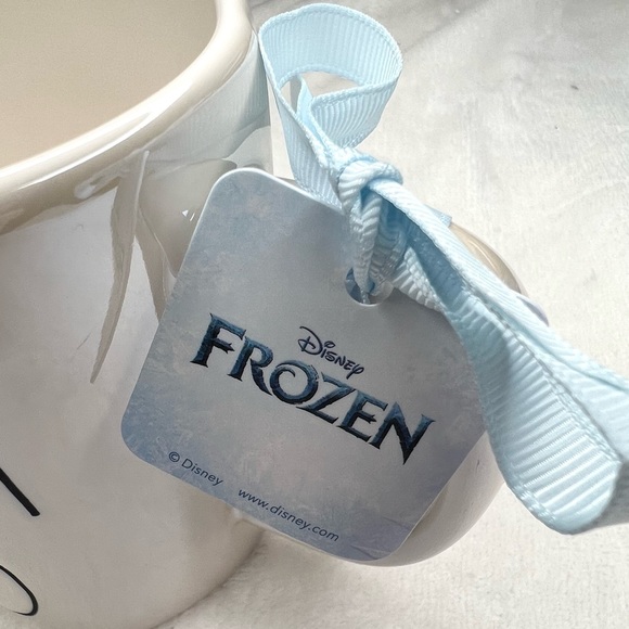 ❌SOLD❌ Rae Dunn NWT LET IT GO Elsa Disney Frozen Iridescent 2 Sided Coffee Mug - Picture 4 of 17